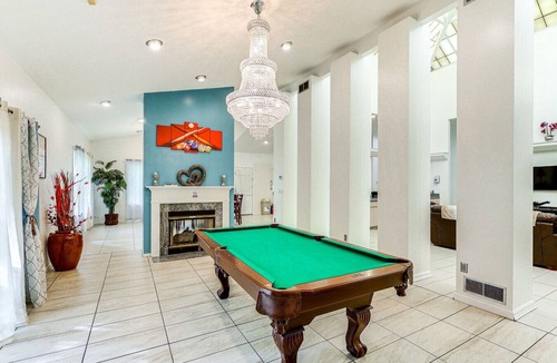 Dover House | Pet-Friendly Dover Retreat w/Yard & Pool Table!