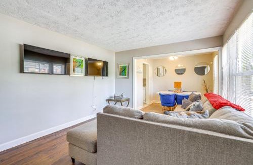 Forest Park House | Pet-Friendly Georgia Retreat w/Fire Pit & Porch!