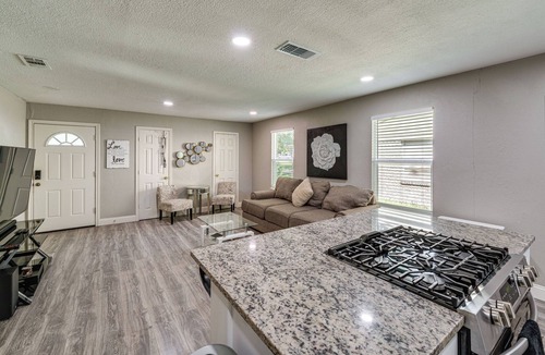 Mesquite House | Pet-Friendly Home Near Dallas w/Private Backyard