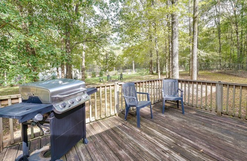 LaGrange House | Pet-Friendly LaGrange Vacation Rental w/Deck!