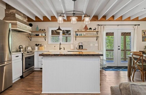 Lake Lure House | Pet Friendly, Lovely Creek, Fire Pit - Brookside Retreat by Carolina Properties
