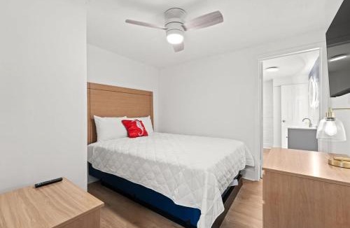 Crescent Beach Apartment | Pet Friendly Steps to the Beach Seahorse Ranch 2