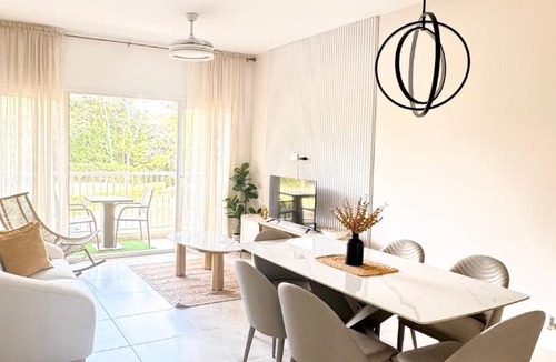 Rousseau Apartment | PH Palash Tower
