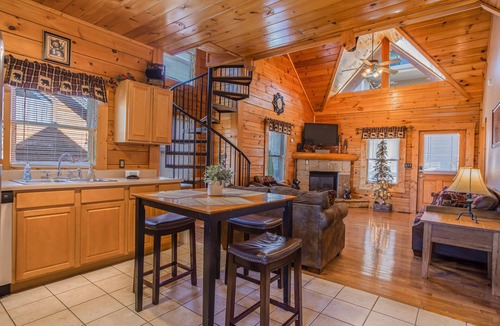 Pigeon Forge Villa | Pigeon Forge 66 - Three Bedroom Villa, Sleeps 8