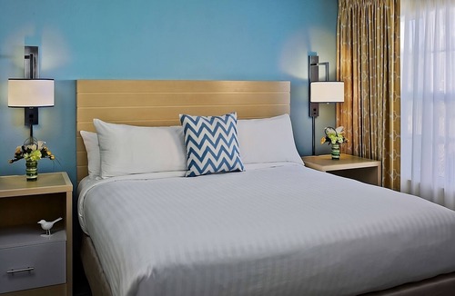 Gunter Afs Hotel | Pleasant Stay, Convenient Location! Pool, Free Parking, Pets Allowed!