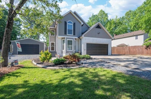 Kernersville House | PLENTY OF ROOM IN OUR PET FRIENDLY COZY 5 BEDROOM HOME IN A GREAT NEIGHBORHOOD