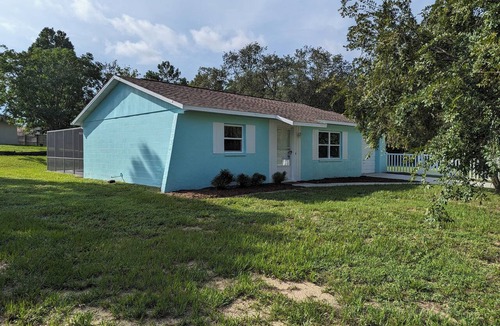 Spring Hill House | Pool home Spacious yard