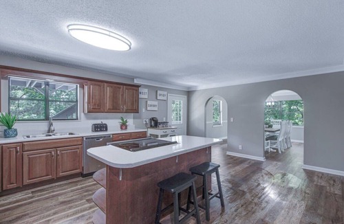 Flintstone House | Pool & Hot Tub, Large Hillside Family Retreat !