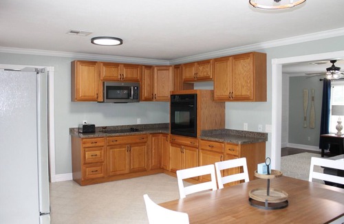 Grove House | POOL OPEN til MID OCTOBER-Lakefront WITH private dock + saltwater POOL! Gorgeous