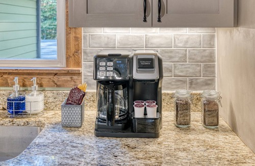 Foxfire Estates Cabin | POOL, sleeps 18, theater, hot tub, gameroom, & 5 min to downtown