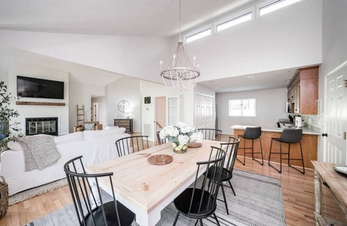 North Shore House | Private Cove + Dock, Kayaks, Paddleboards, Fire Pit, Pet-Friendly Lake Escape
