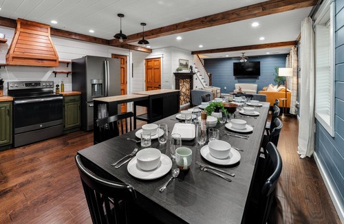 Chaplin House | Prather Ridge Estate · Bourbon Trail · 6BR · Pickleball · Hot Tub · Sauna