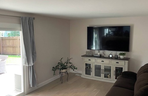 Roselle House | President's Cup Get-Away Home! Enjoy a nice home with a beautiful backyard!
