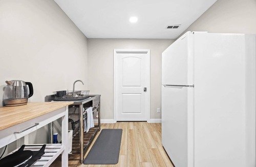 Clarksville Apartment | Prime Clarksville stay near Louisville & downtown!