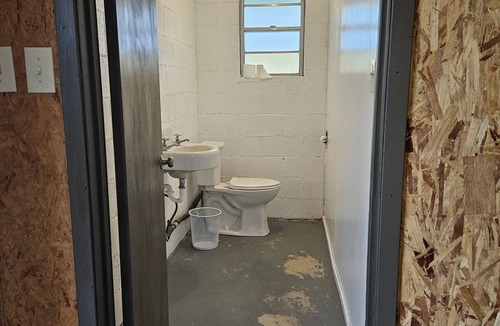 Silver Creek Village Apartment | Private 1 room studio near rhe lake
