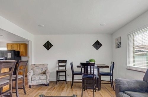 Wayne House | Private 4 BDRM house, 5 Miles from Downtown #3