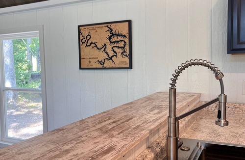 Lake of the Ozarks Cabin | Private 42-Acre Lakefront Retreat w/Dock, Kayaks, Creek & Trails