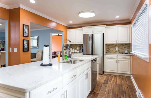 Cave Spring House | Private 5 Bedroom House Nestled in Heart of Town