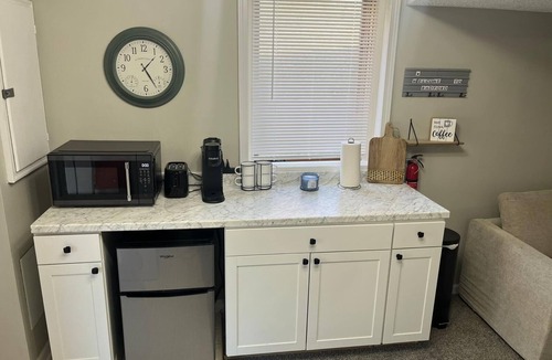 Radford Apartment | Private Cozy Studio