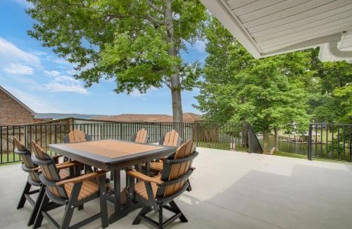 Killen House | Private Dock! Fishing Paradise on Lake Wilson