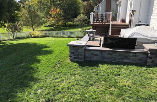 Park Forest Village Apartment | Private flat in beautiful neighborhood