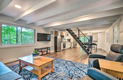 Broadway House | Private Hot Tub & Fire Pit: Family Broadway Cabin
