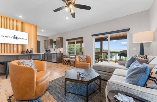 Kimberling City House | Private Hot Tub & Outdoor Fireplace/TV with Table Rock Views, Pools & Free Tickets