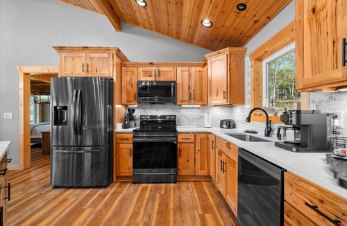 Cedar Bluff House | Private Island Retreat on Weiss Lake