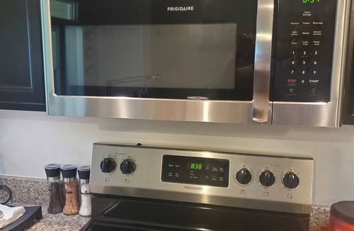 Acton Condo | Private Lux BR/BA. Marc Adams School/D'town/Greenwood
