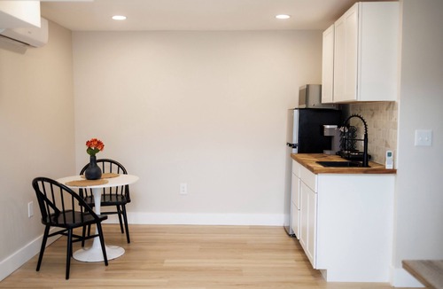 Lupton City Apartment | Private Mother-Law Suite 1BR All Utilities Included Washer/Dryer Near Hwy 58