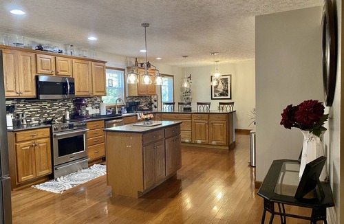 Elk Creek House | Private Mountain Lake Retreat-wheelchair accessible