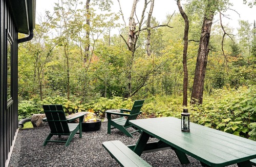 North Shore Cabin | Private Sauna + Fireplace · Wildernest Cabins #1
