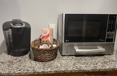 Lyman Apartment | Private Studio Apartment close to Downtown Greenville, Furman U, BJU and more!