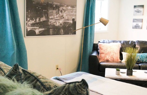 Mountain Creek Apartment | Private Studio Apt. close to Hiking, Food, & More!