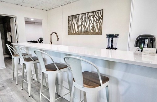 Scotts Apartment | Private Waterfront Retreat on Lookout Shoals Lake!