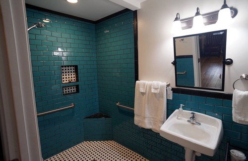 New Bern Apartment | Quaint & Quirky- 5 Minutes to Downtown