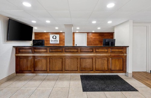 Gold Rock Hotel | Quality Inn Battleboro - Rocky Mount