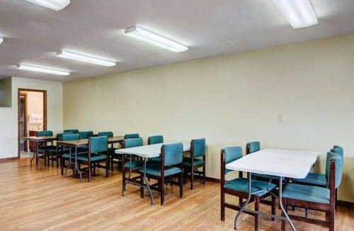 Fayetteville Hotel | Quality Inn New River Gorge