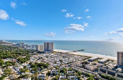 Myrtle Beach Apartment | Quiet Coastal Comfort w Pools Sauna Restaurant