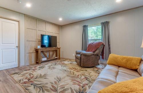 Scottsburg House | Quiet Country Stay Near Staunton River!