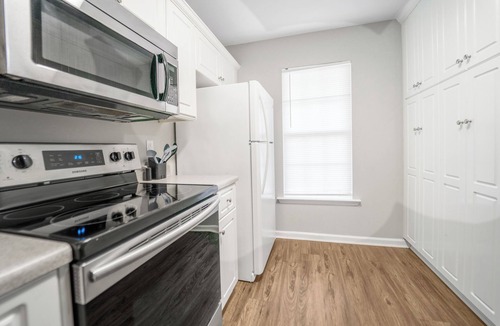 Martinez House | Quiet Gated Community-Spacious 2BR/2.5BA Townhouse-Reserved Parking