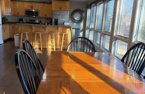 Bronston Condo | Quiet Getaway Condo; Business/Recreation Everything you need at your fingertips!