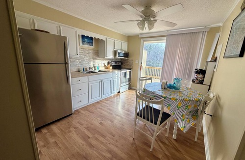Goodview Condo | Quiet Lakeside Retreat - Dog Friendly!