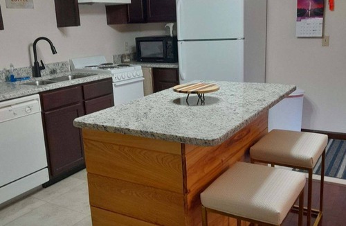 Gilbertsville Apartment | Quiet Loft Apartment 1 Mile from Kentucky Lake. A great fisherman's retreat.
