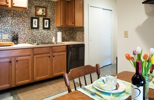 Damariscotta Apartment | Quiet Riverfront getaway to enjoy Midcoast Maine!