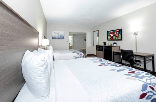 Petersburg Hotel | Red Roof Inn Petersburg - Fort Lee
