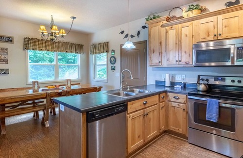 Whittier Cabin | Relax and Unwind-Hot Tub - Views - Firepit