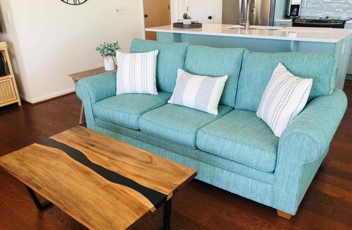 Supply House | Relax at Holden Hideaway—a 2BR condo near the beautiful Lockwood Folly Golf Course.