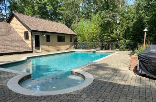 Pegram House | Relax Poolside! Family Getaway in Nashville Area