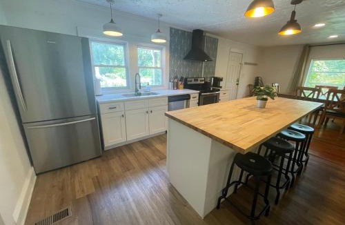 Knoxville House | Relaxing 3 Bedroom Home near Downtown